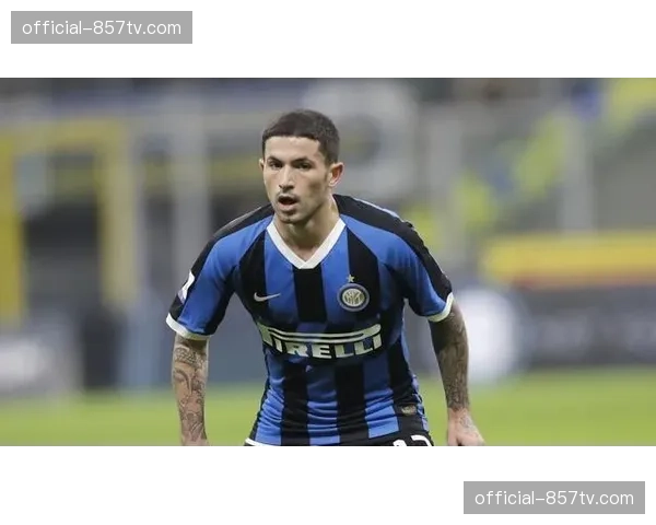 海港中场组织陷入混乱，茹萨离队后攻防转换缺乏枢纽